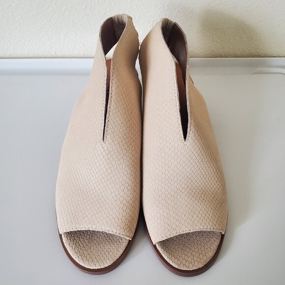 Lucky Brand Women's Terif Backstrap High Heel Sandal Heeled, Stucco 8M - Picture 2 of 16